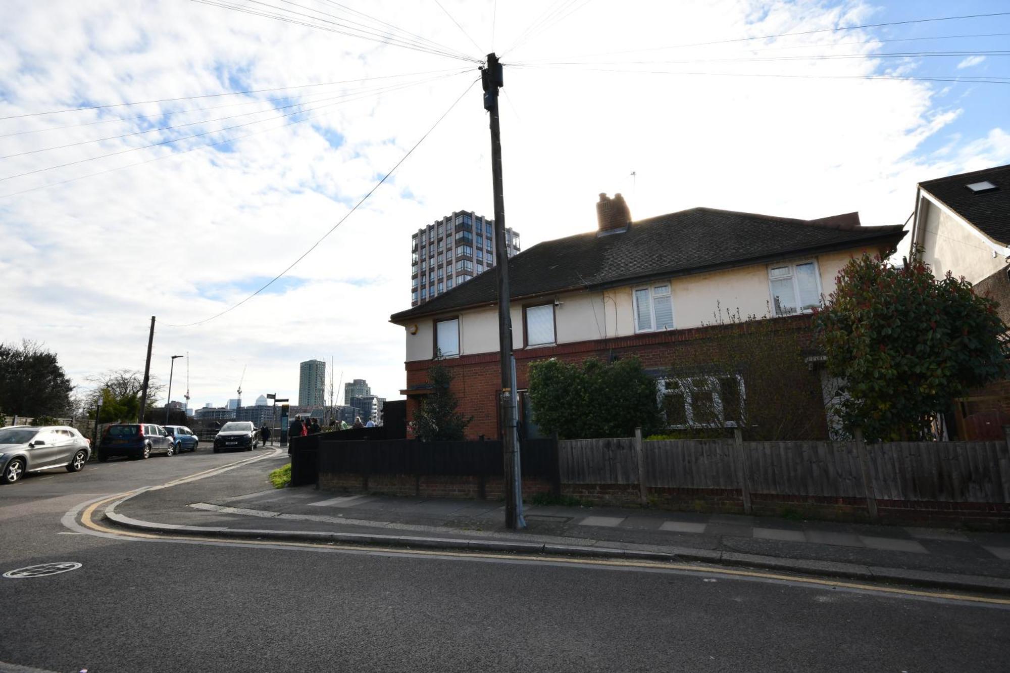 Morden Stratford 1 With Shared Bathroom * Londres